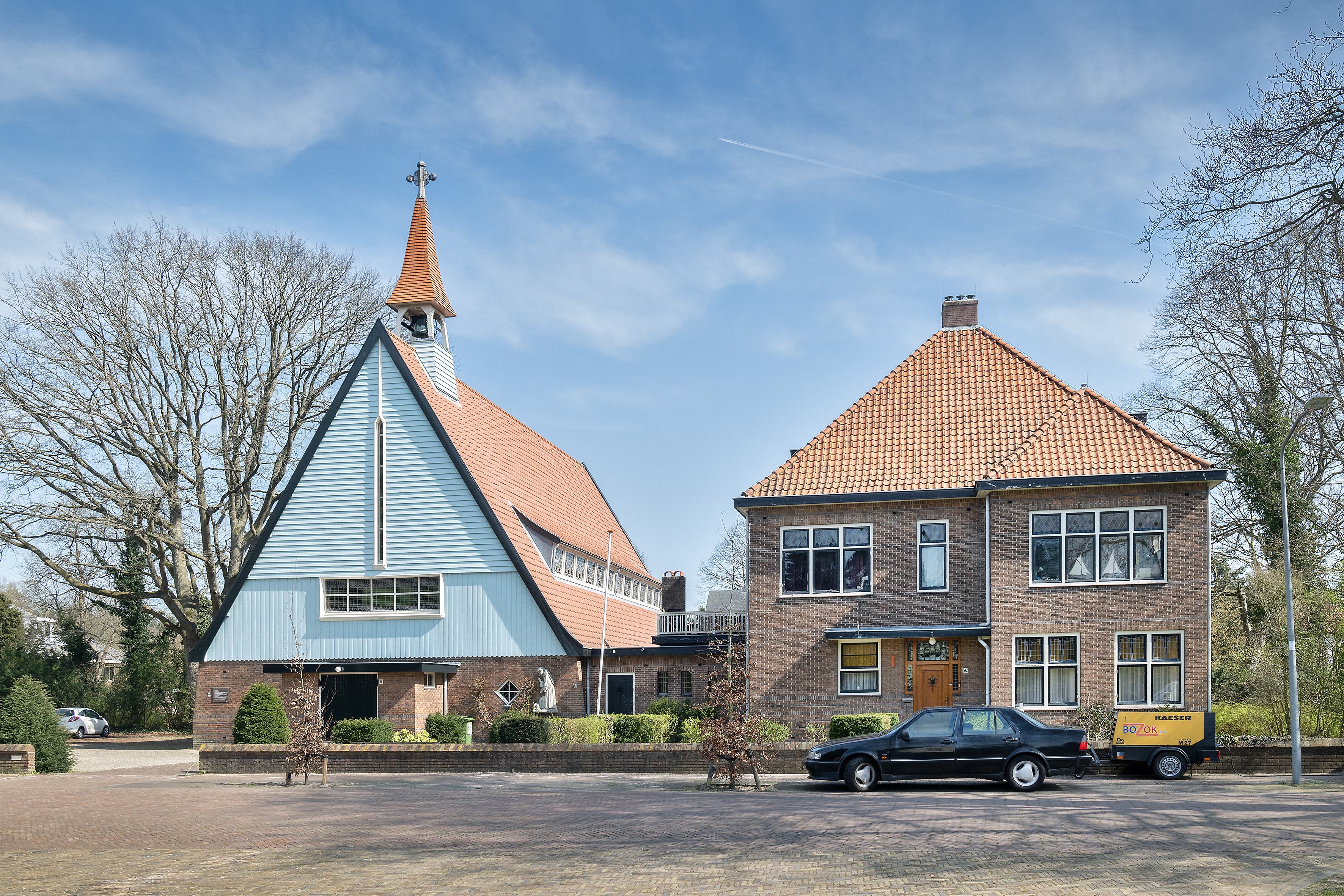 Op Westelijke Randweg 1 in Overveen komen geen asielzoekers te wonen. Gemeente Bloemendaal op zoek n
